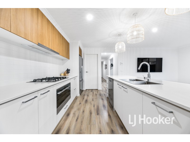 17 Berri Avenue, Officer South VIC 3809