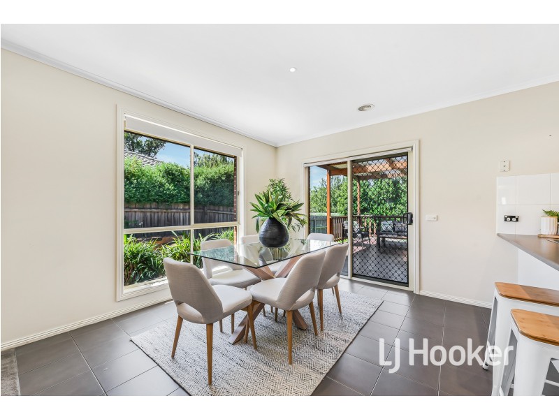 8A Ebony Drive, Pakenham VIC 3810