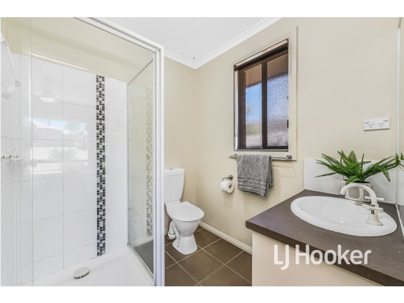 8A Ebony Drive, Pakenham VIC 3810