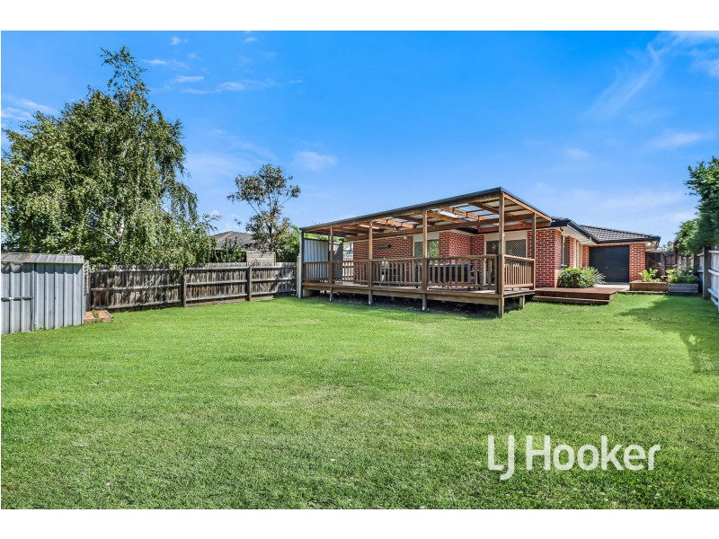 8A Ebony Drive, Pakenham VIC 3810