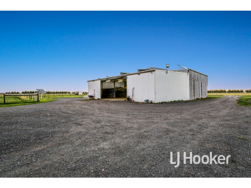 350 Temby Road, Iona VIC 3815