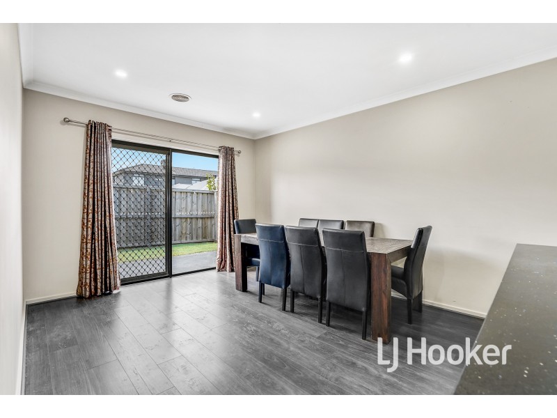 8 Lavender Road, Officer VIC 3809