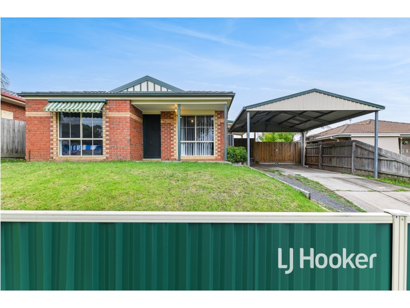 6 McNamara Court, Pakenham VIC 3810