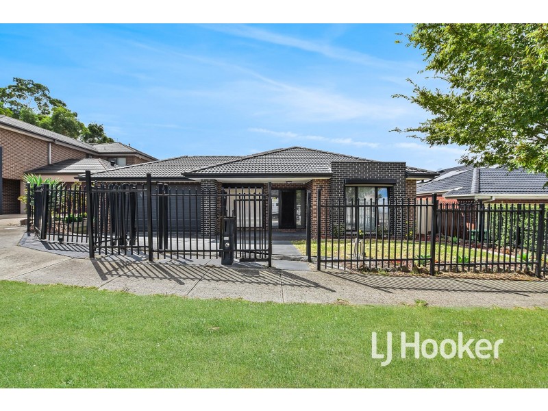 8 Morris Court, Officer VIC 3809