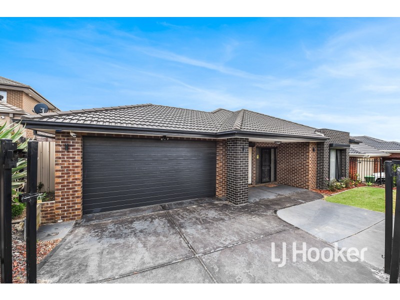 8 Morris Court, Officer VIC 3809