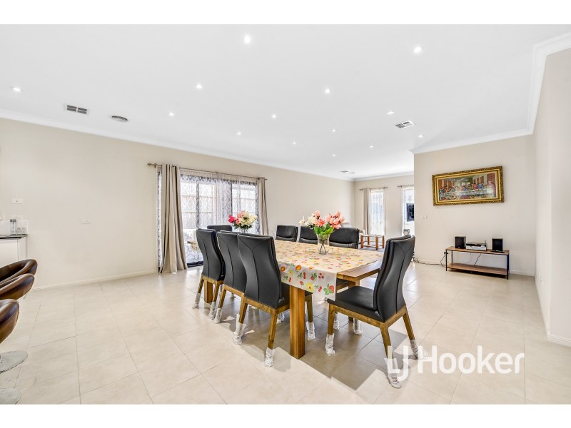 8 Morris Court, Officer VIC 3809