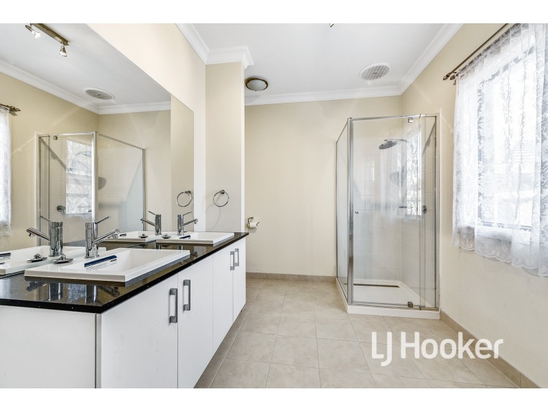 8 Morris Court, Officer VIC 3809