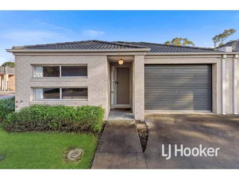 12/34 Sir Thomas Drive, Pakenham VIC 3810