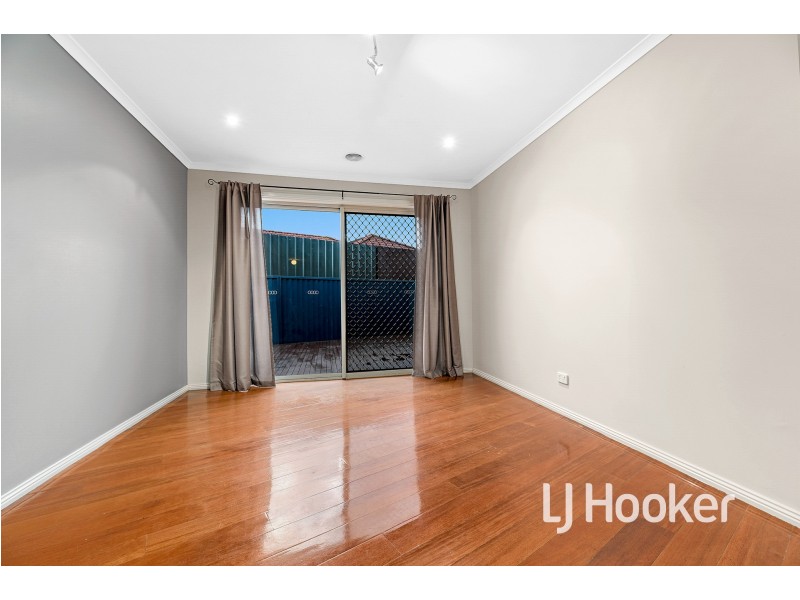 52 Shearwater Drive, Pakenham VIC 3810