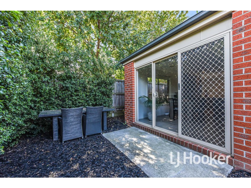 20 Macleod Circuit, Pakenham VIC 3810