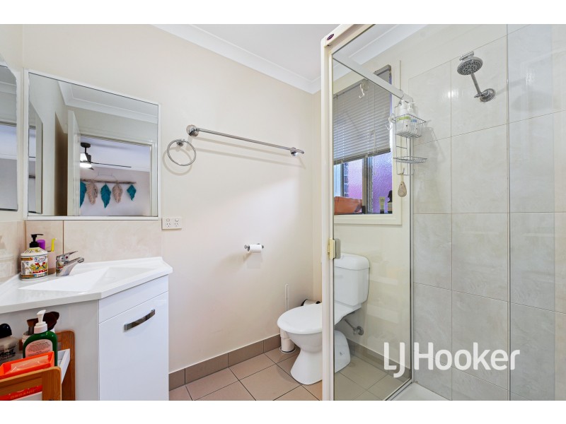 10 Cerreto Mews, Pakenham VIC 3810