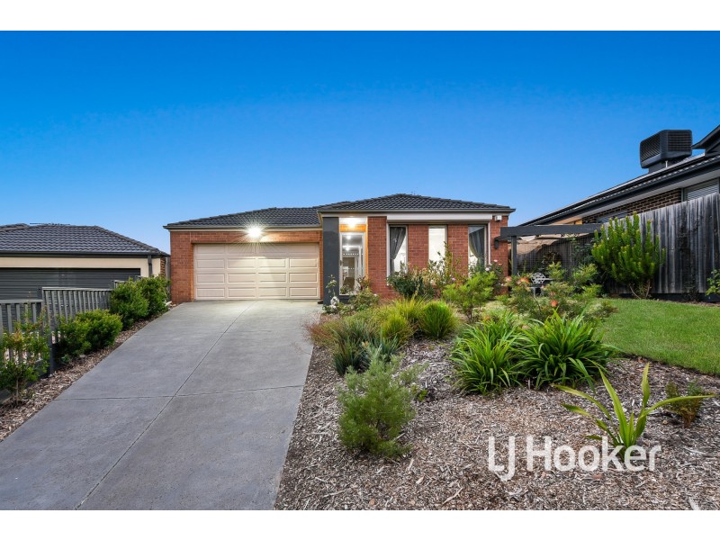 8 Cindy Court, Berwick VIC 3806