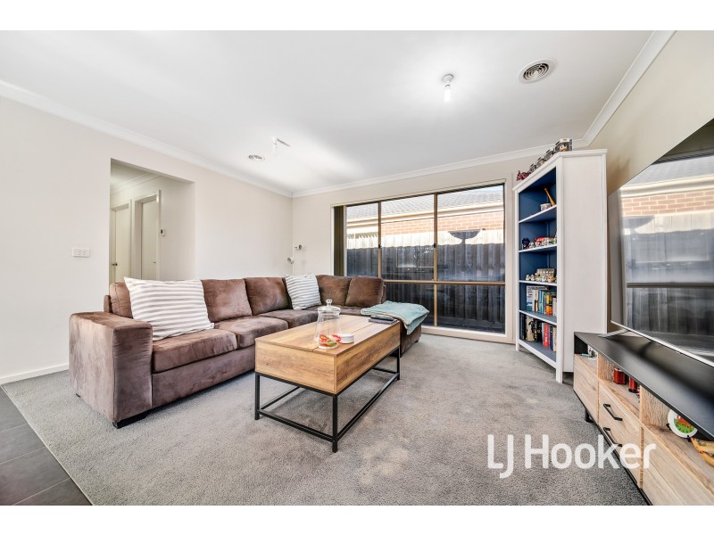 10/5 Melissa Way, Pakenham VIC 3810