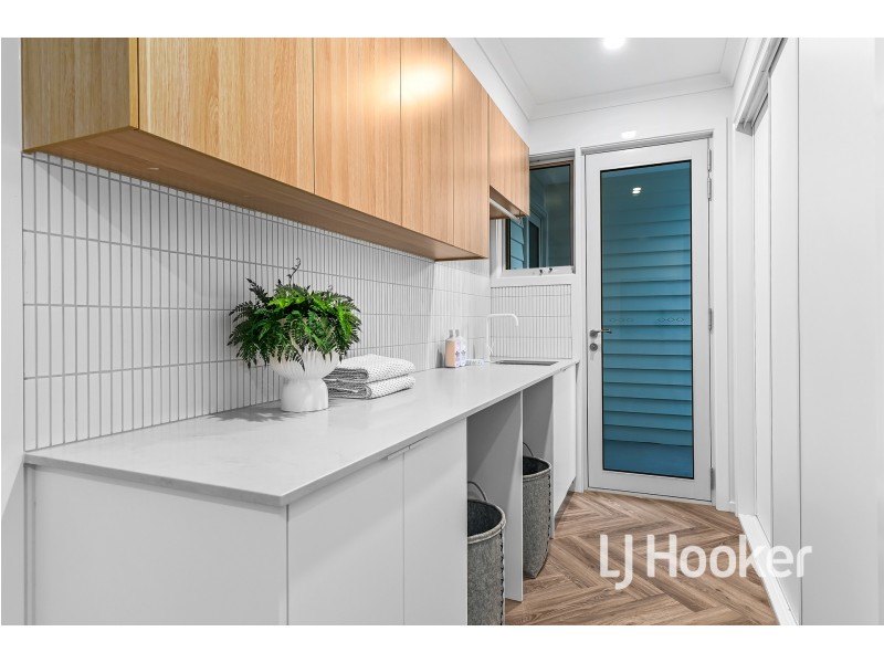 17 Peachtree Drive, Drouin VIC 3818