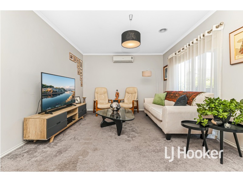 4/27-29 Rogers Street, Pakenham VIC 3810