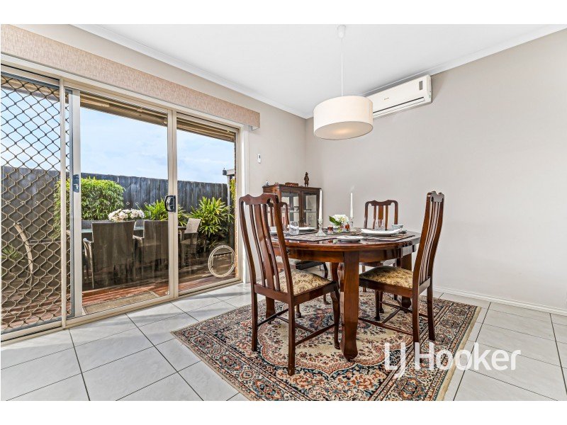 4/27-29 Rogers Street, Pakenham VIC 3810
