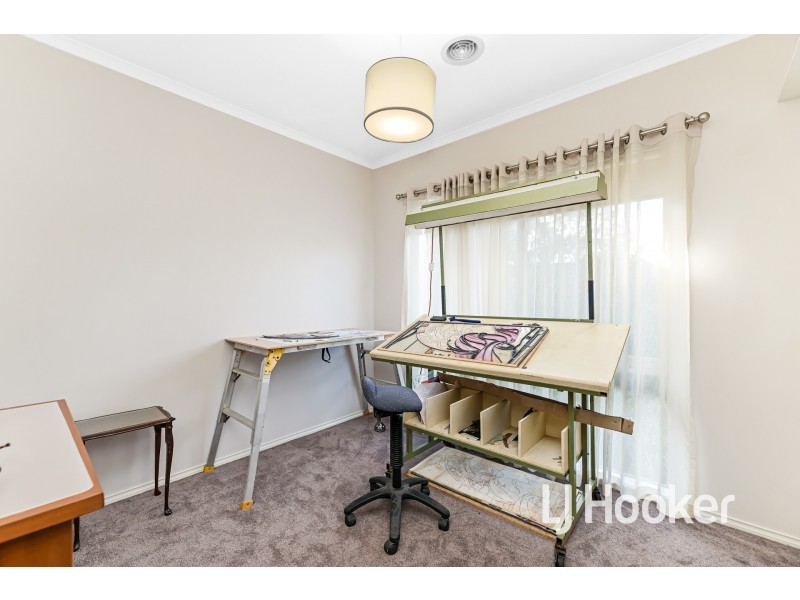 4/27-29 Rogers Street, Pakenham VIC 3810