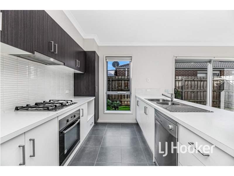 182A Princes Highway, Pakenham VIC 3810