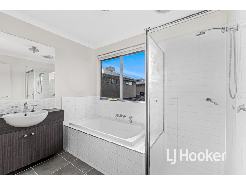 182A Princes Highway, Pakenham VIC 3810