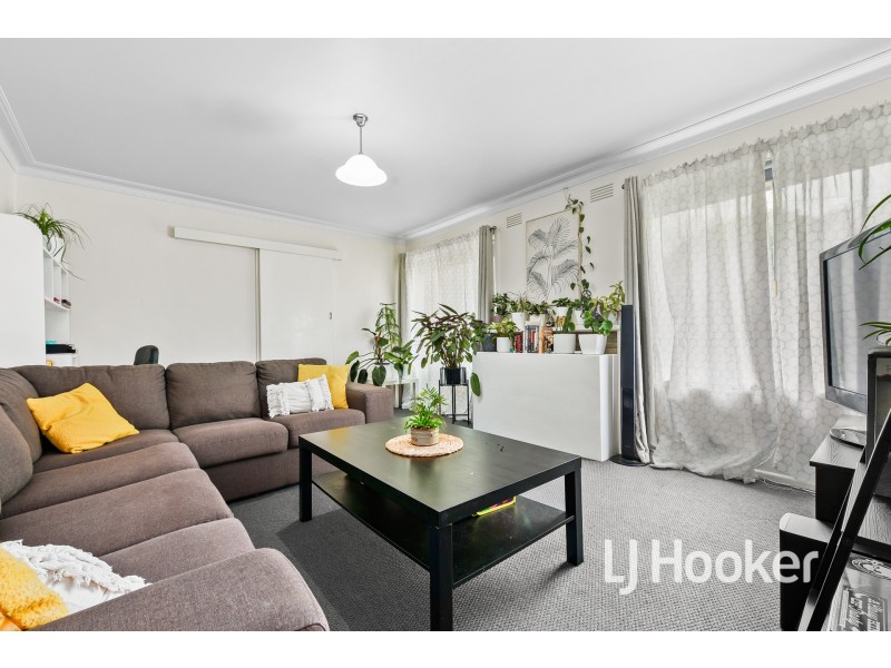 71 Princes Highway, Pakenham VIC 3810