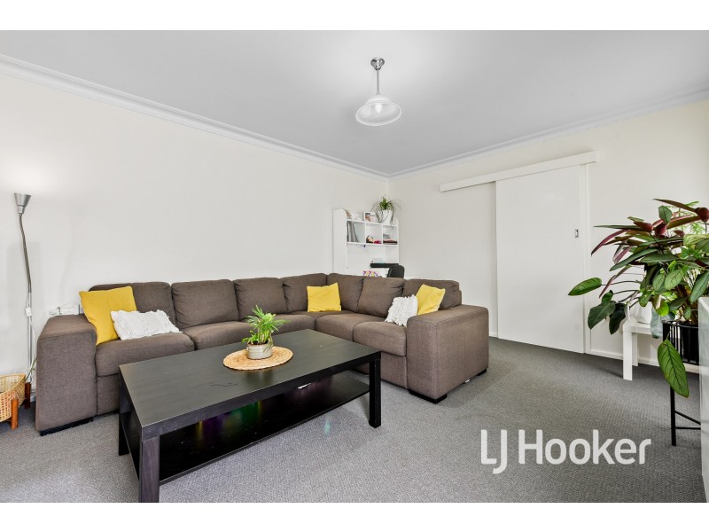 71 Princes Highway, Pakenham VIC 3810