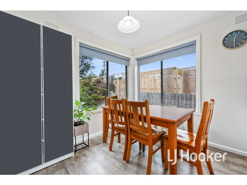 71 Princes Highway, Pakenham VIC 3810