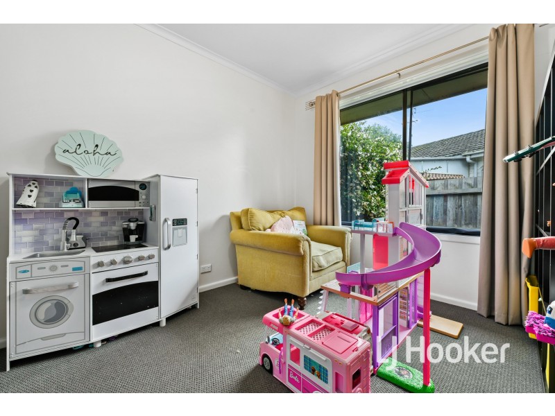 71 Princes Highway, Pakenham VIC 3810