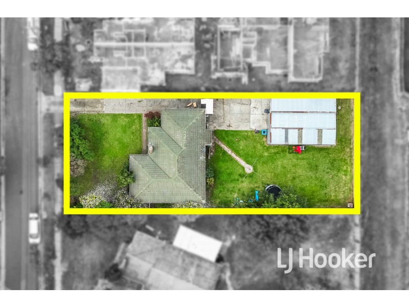 71 Princes Highway, Pakenham VIC 3810