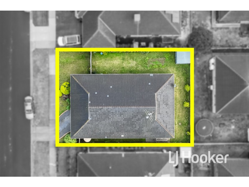 17 Clifford Drive, Pakenham VIC 3810