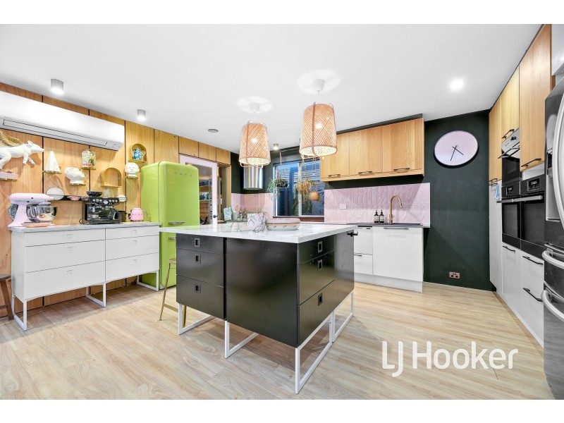 22 Kimberley Grove, Pakenham VIC 3810