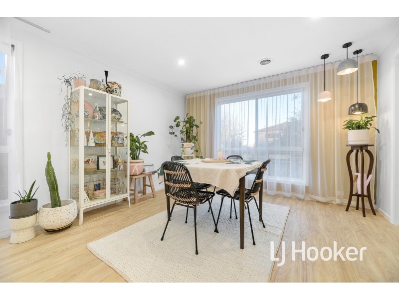 22 Kimberley Grove, Pakenham VIC 3810