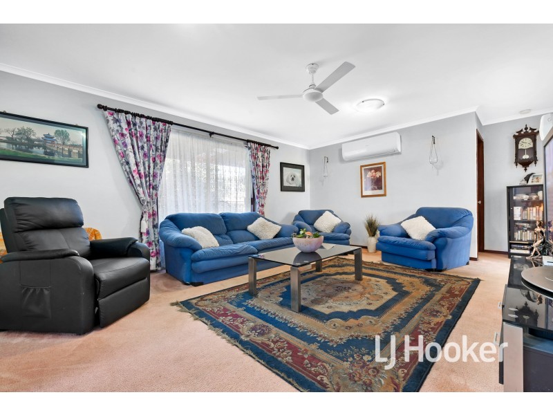 2 Forsyth Court, Cranbourne North VIC 3977