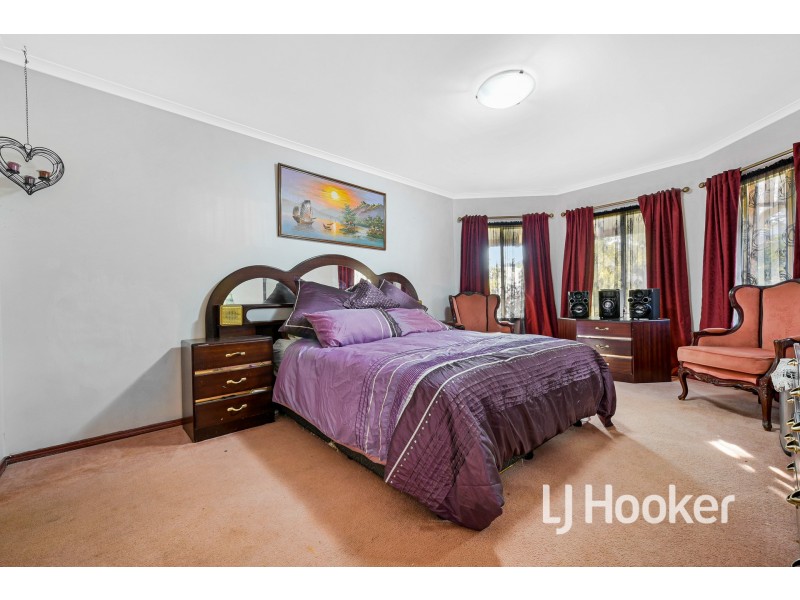 2 Forsyth Court, Cranbourne North VIC 3977
