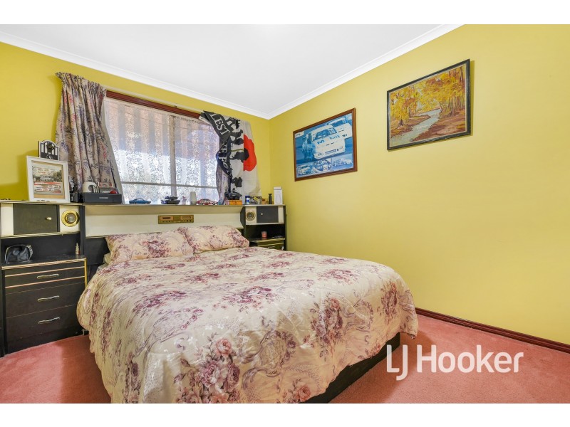 2 Forsyth Court, Cranbourne North VIC 3977