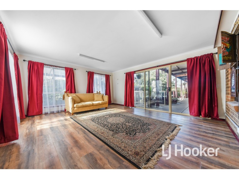 2 Forsyth Court, Cranbourne North VIC 3977