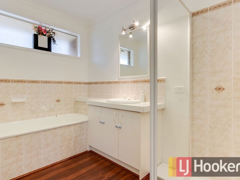 5 Breyleigh Drive, Pakenham VIC 3810