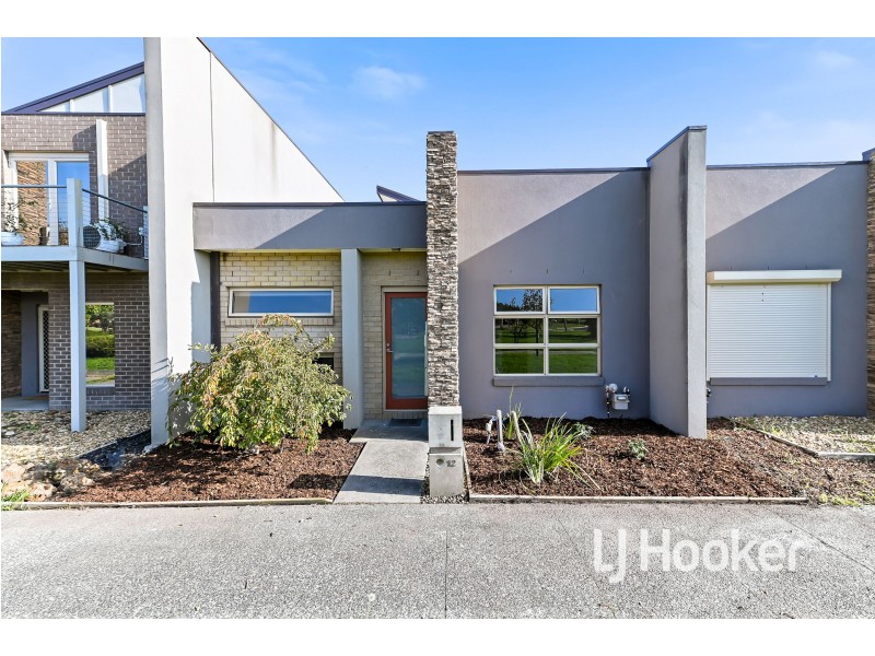 12 Haakman Way, Pakenham VIC 3810