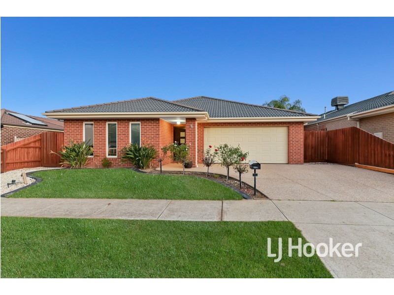 6 Caitlin Drive, Pakenham VIC 3810