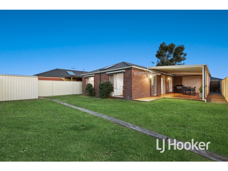 74 Bluehills Boulevard, Pakenham VIC 3810