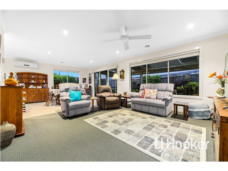 13 Premier Lane, Garfield VIC 3814