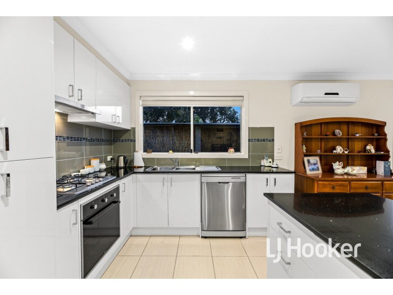 13 Premier Lane, Garfield VIC 3814