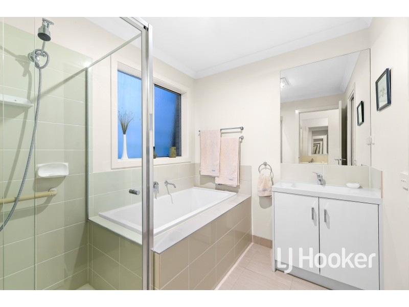 13 Premier Lane, Garfield VIC 3814