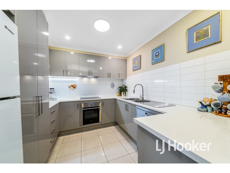 2/3 Anderson Street, Pakenham VIC 3810