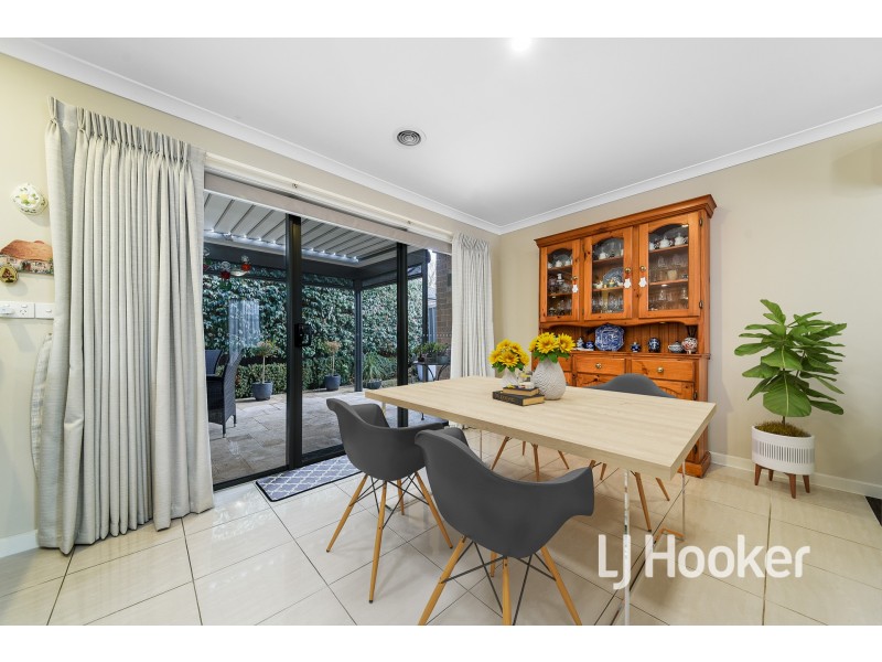 2/3 Anderson Street, Pakenham VIC 3810