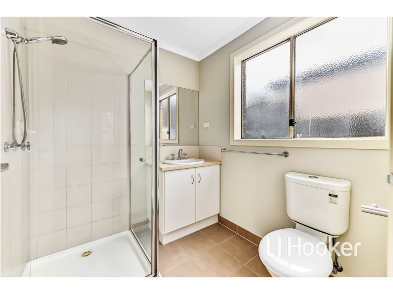 36 Golf Links Road, Berwick VIC 3806