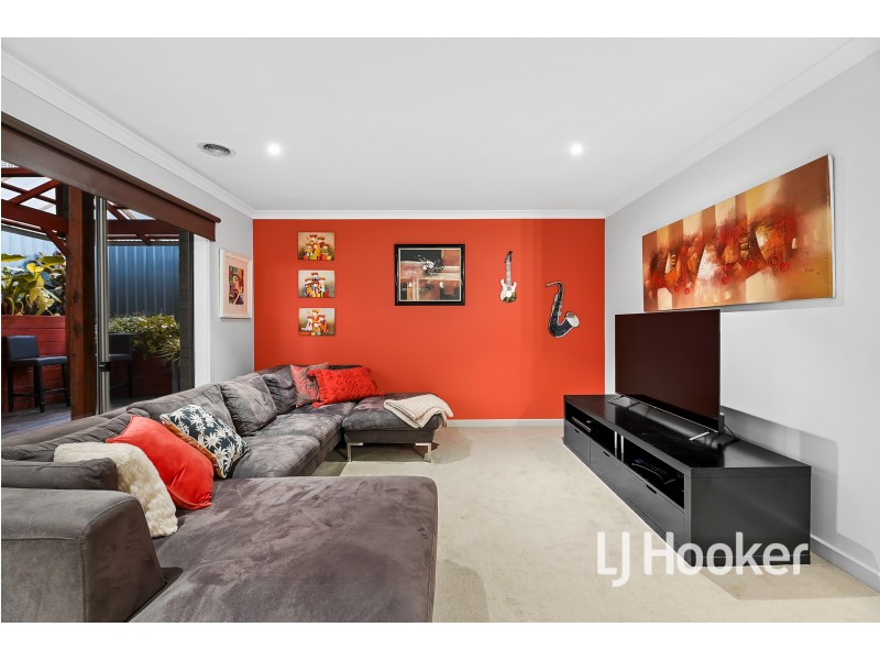 26 Constance Way, Pakenham VIC 3810