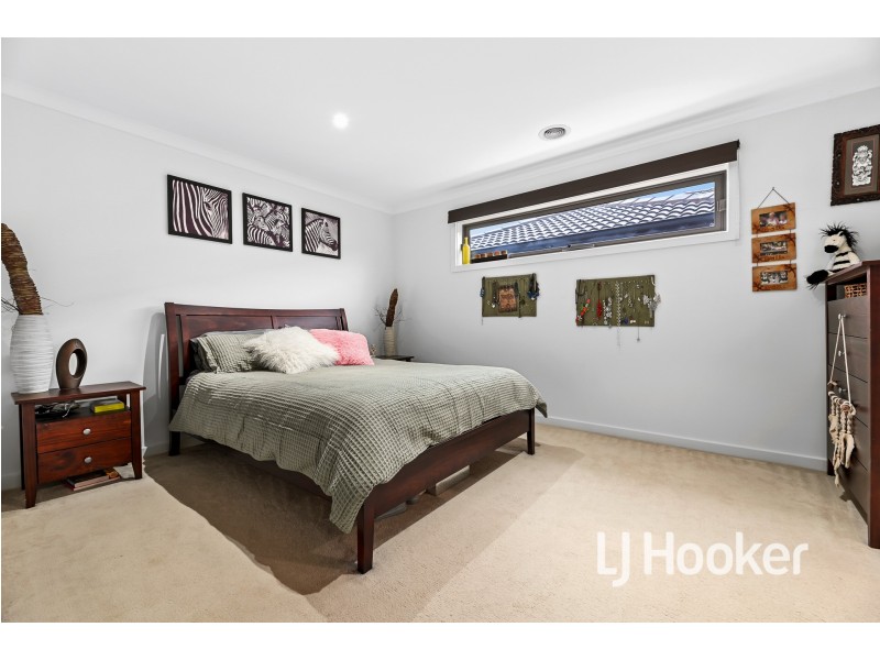 26 Constance Way, Pakenham VIC 3810