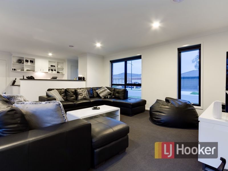 11 Verdant Avenue, Officer VIC 3809