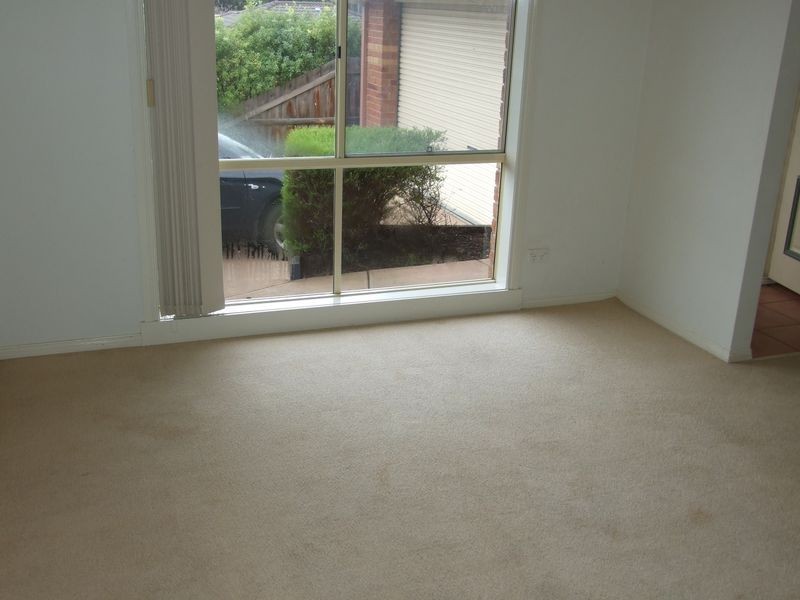 2/22 Jacqueline Place, Pakenham VIC 3810