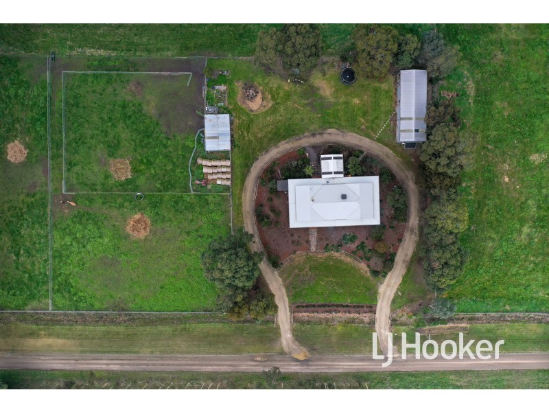 380 Lone Pine Road, Garfield VIC 3814